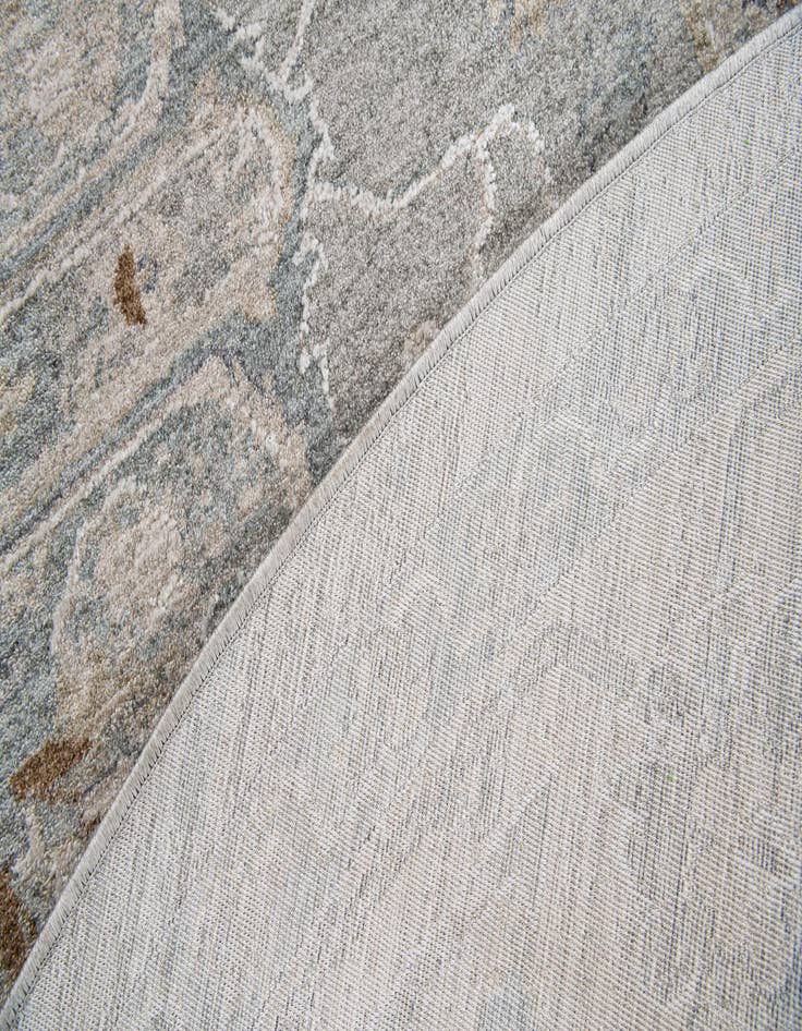 Detail image of 7' 8 x 7' 10 Newport Round Rug