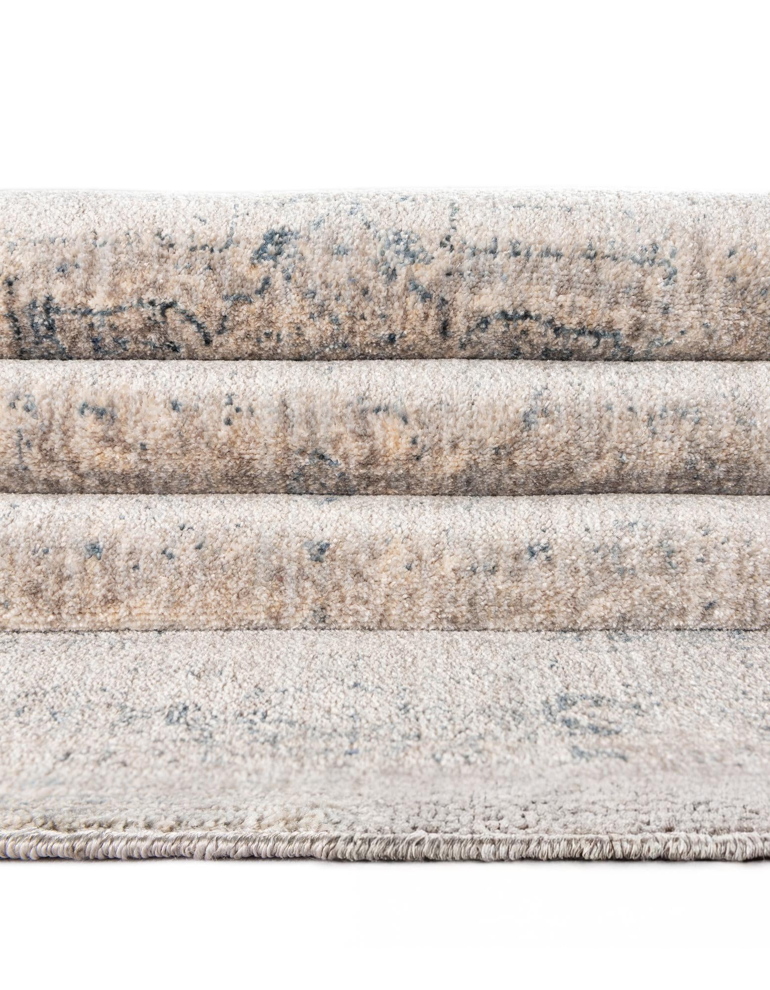 3' 10 x 3' 10 Noble Round Rug