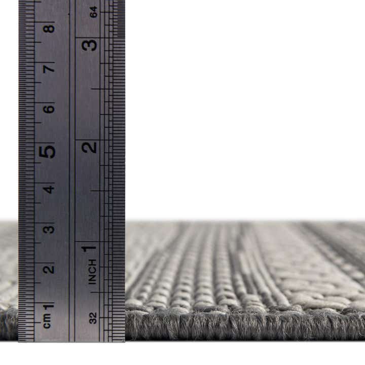 6' x 6' Easy-Clean Border Indoor / Outdoor Round Rug