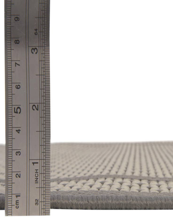 Detail image of 6' x 6' Easy-Clean Border Indoor / Outdoor Round Rug