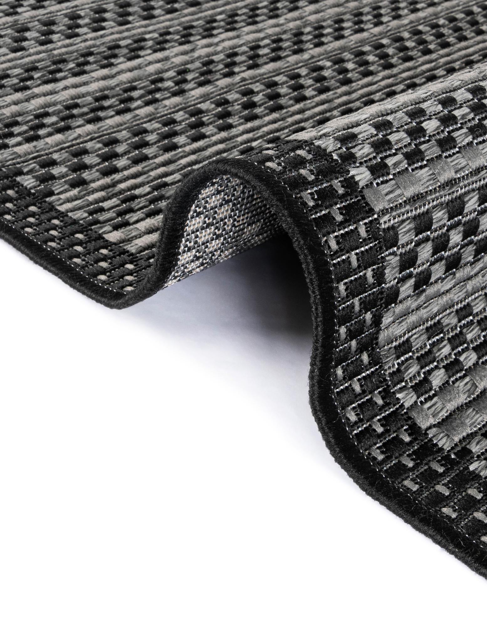 6' x 6' Easy-Clean Border Indoor / Outdoor Round Rug