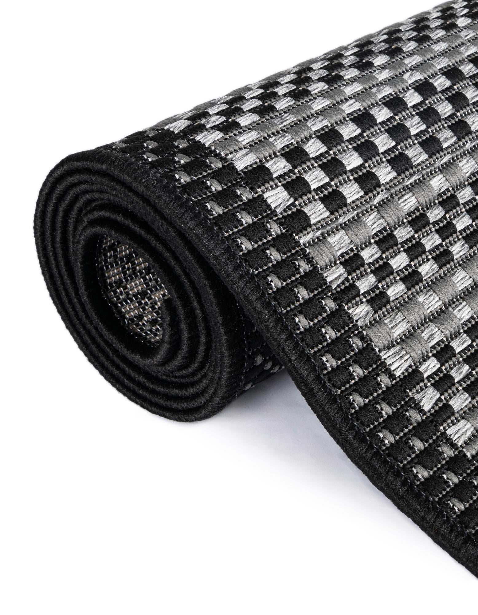 6' x 6' Easy-Clean Border Indoor / Outdoor Round Rug