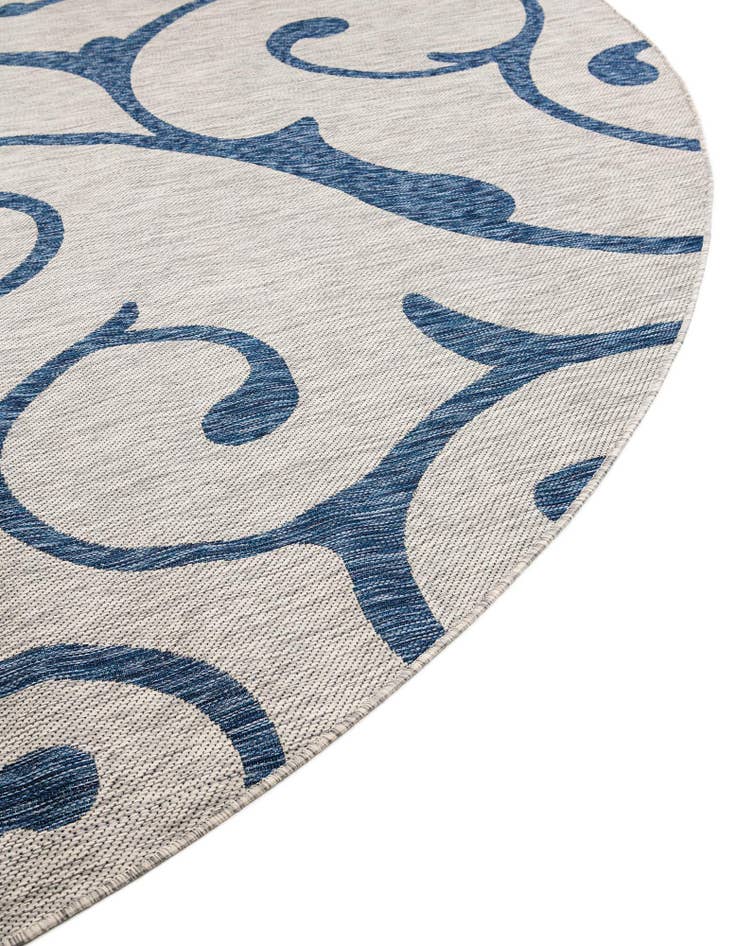 Detail image of 4' x 4'  Washable Botanical Indoor / Outdoor Round Rug