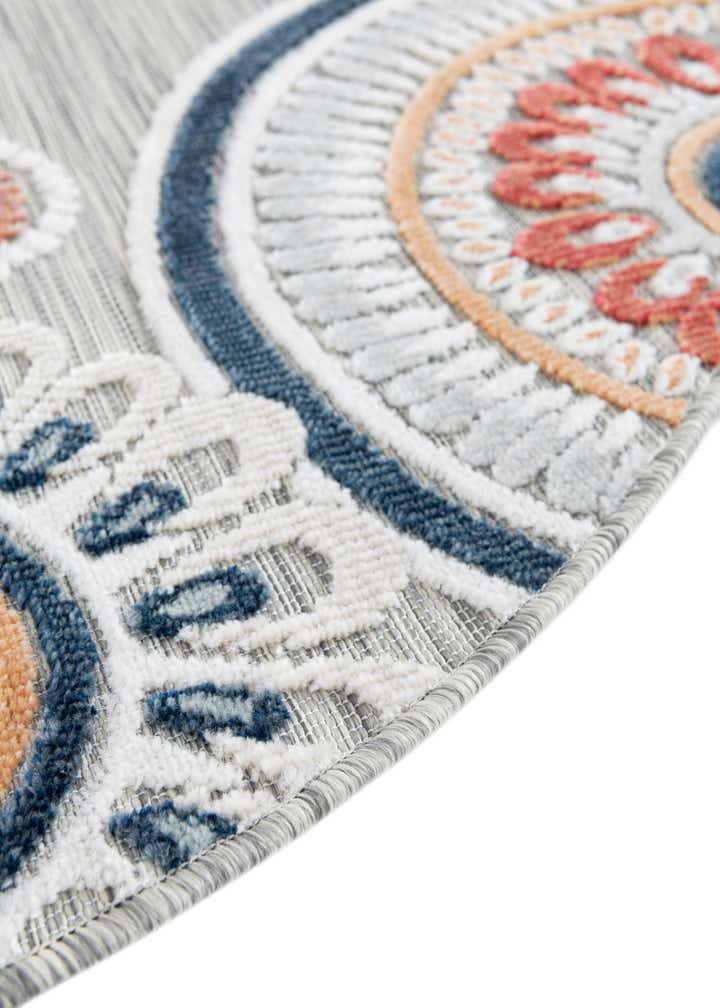 4' 5 x 4' 5 Easy-Clean Botanical Indoor / Outdoor Round Rug