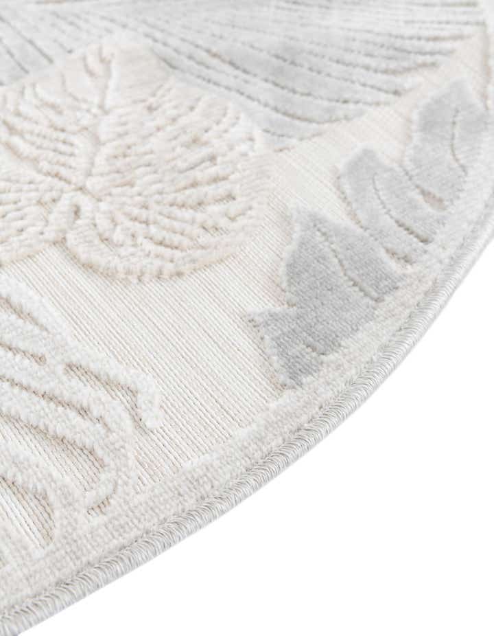 4' 5 x 4' 5 Easy-Clean Botanical Indoor / Outdoor Round Rug