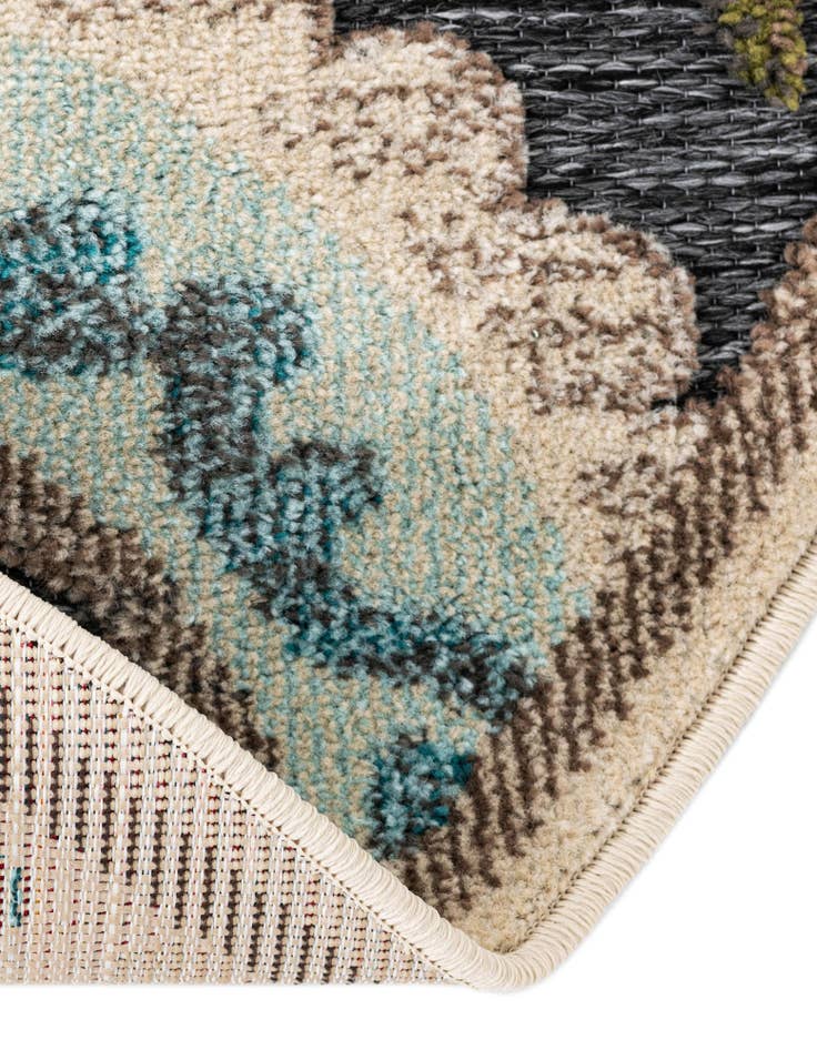 Detail image of 6' x 6' Easy-Clean Casablanca Indoor / Outdoor Round Rug