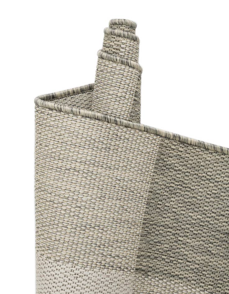 Detail image of 3' x 3' Easy-Clean Checkered Indoor / Outdoor Round Rug