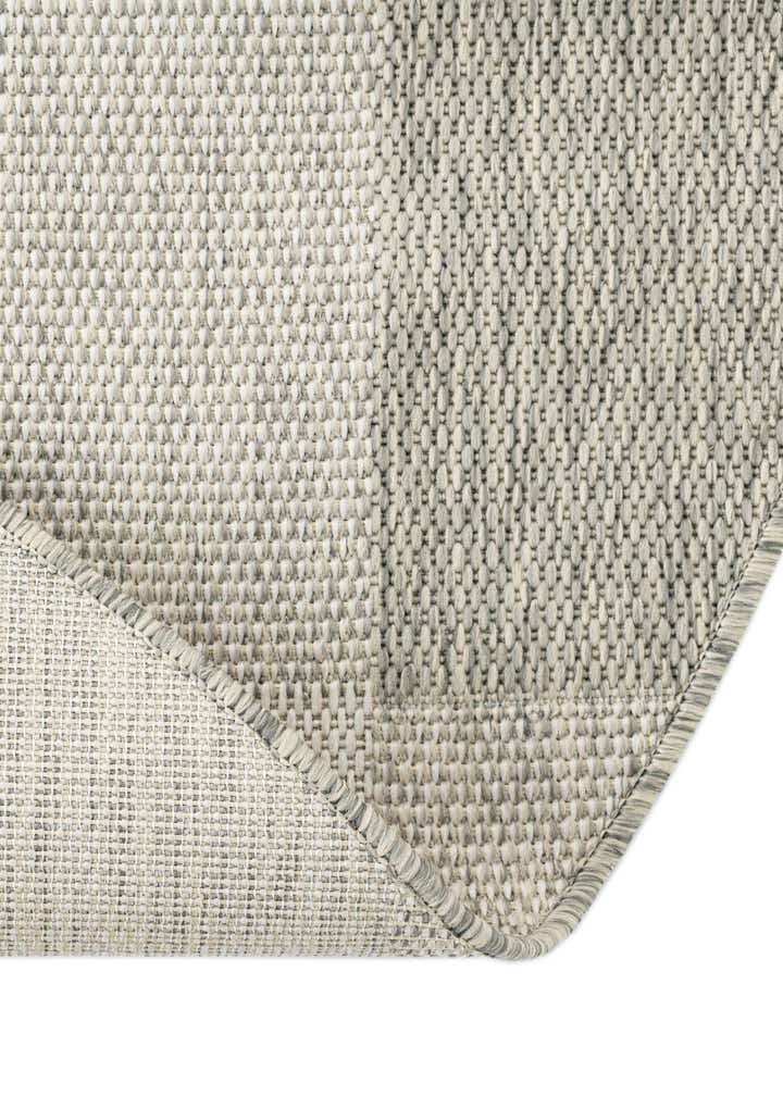 6' x 6' Easy-Clean Checkered Indoor / Outdoor Round Rug