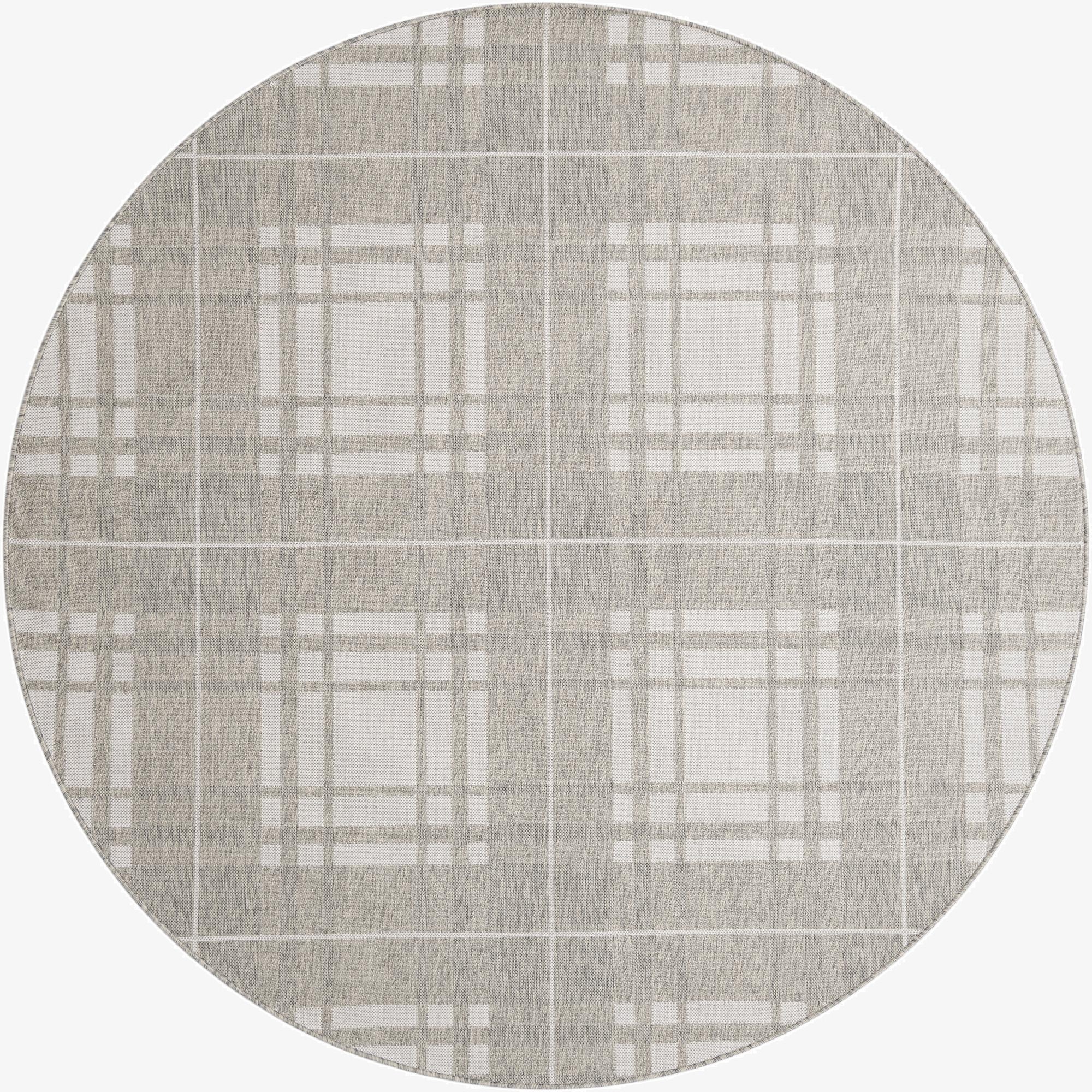 7' 10 x 7' 10  Washable Checkered Indoor / Outdoor Round Rug