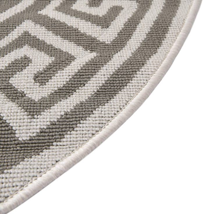 Detail image of 4' x 4' Easy-Clean Coastal Indoor / Outdoor Round Rug