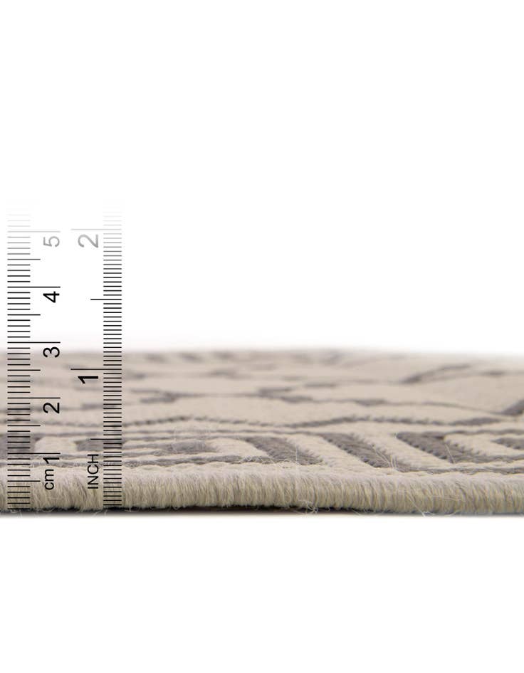 Detail image of 6' x 6' Washable Lattice Indoor / Outdoor Round Rug