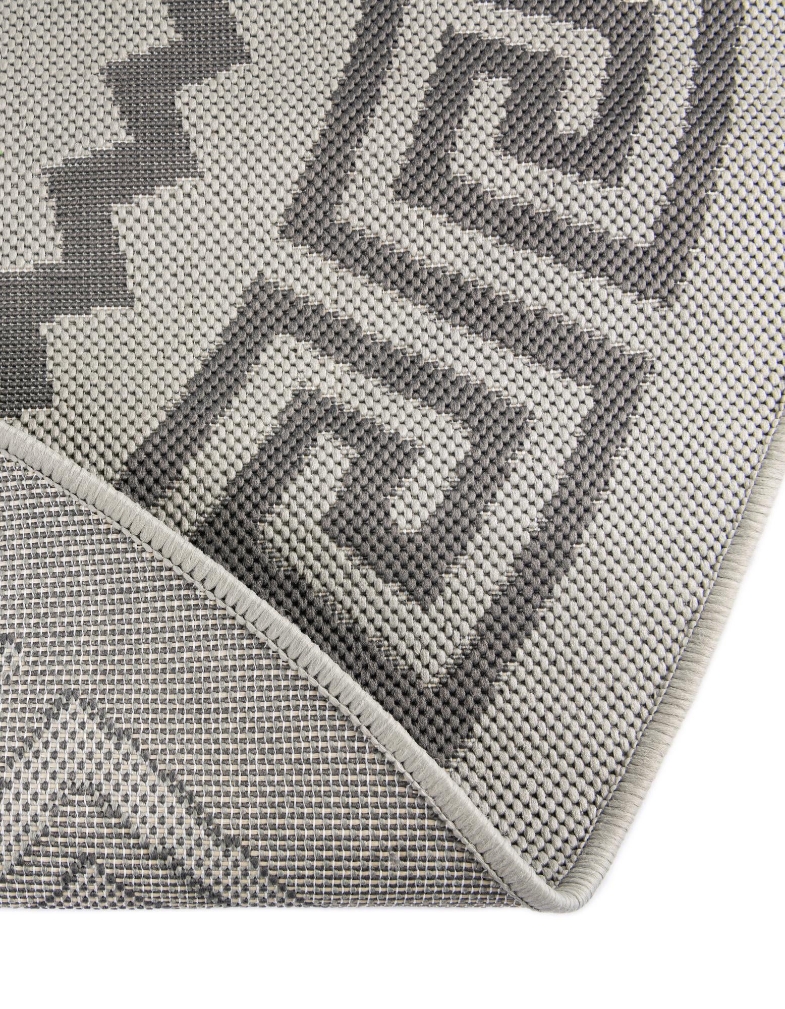 6' x 6' Easy-Clean Lattice Indoor / Outdoor Round Rug