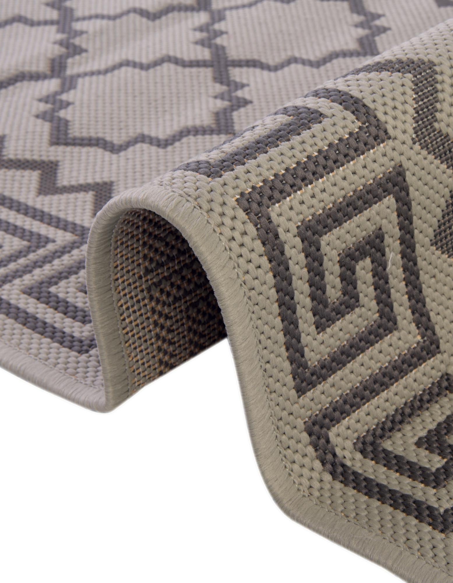 6' x 6' Easy-Clean Lattice Indoor / Outdoor Round Rug