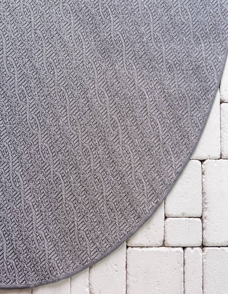 Detail image of 6' x 6'  Washable Modern Indoor / Outdoor Round Rug