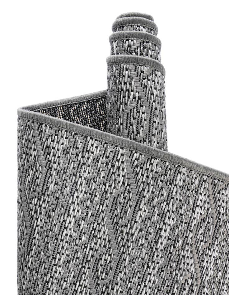 Detail image of 6' x 6'  Washable Modern Indoor / Outdoor Round Rug