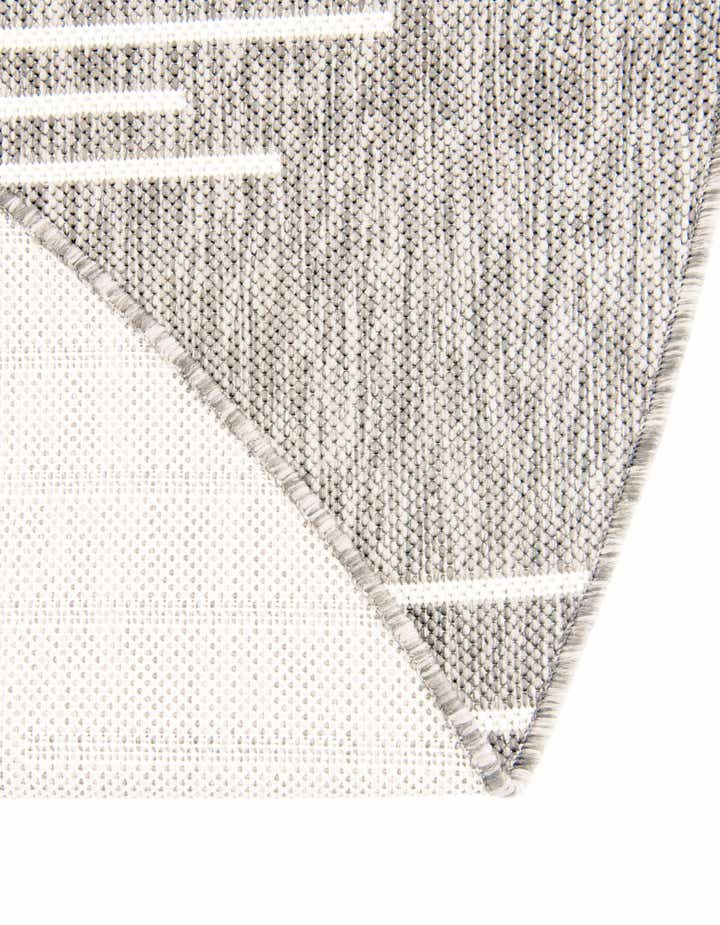 10' x 10' Easy-Clean Modern Indoor / Outdoor Round Rug