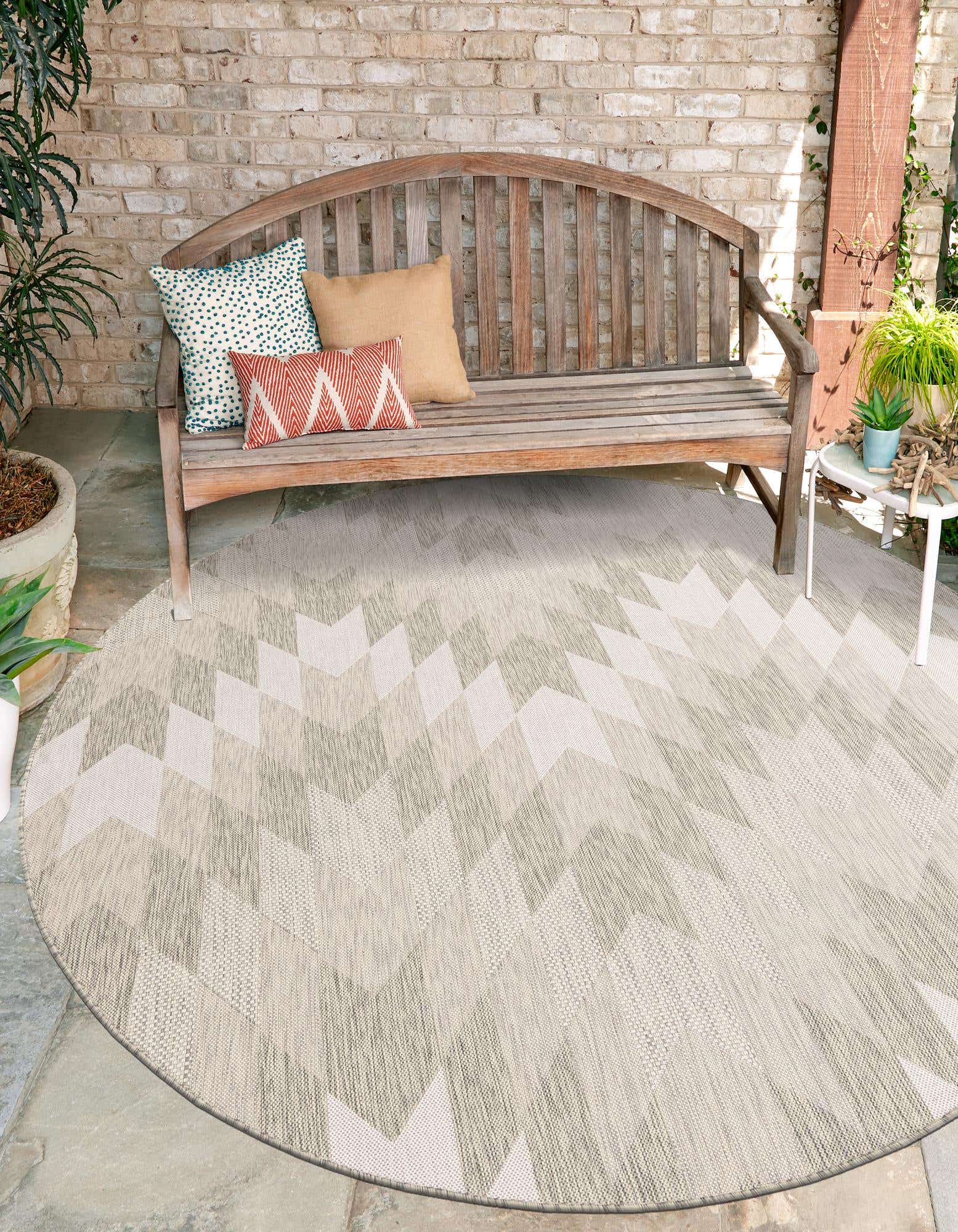 Detail image of 95cm x 95cm Modern Indoor / Outdoor Round Alfombra