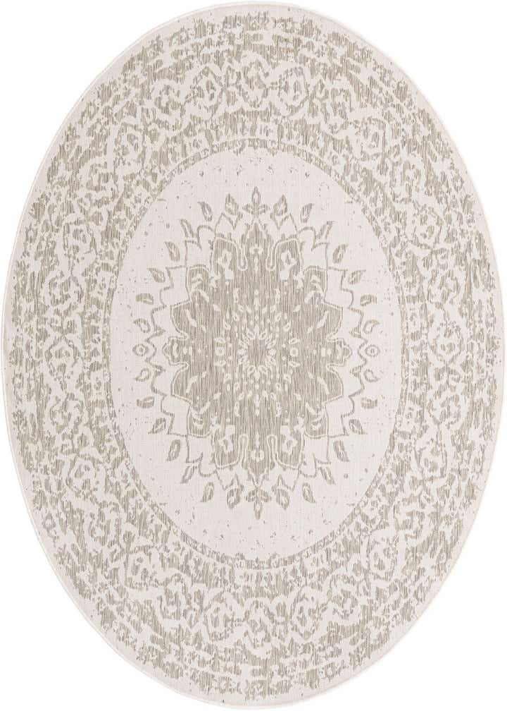 7' 10 x 7' 10 Easy-Clean Traditional Indoor / Outdoor Round Rug
