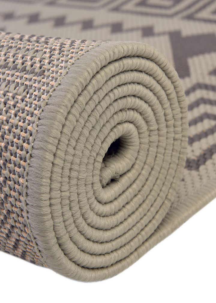 6' x 6' Easy-Clean Trellis Indoor / Outdoor Round Rug
