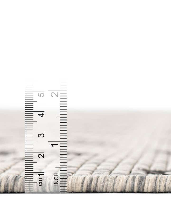 4' x 4' Easy-Clean Trellis Indoor / Outdoor Round Rug