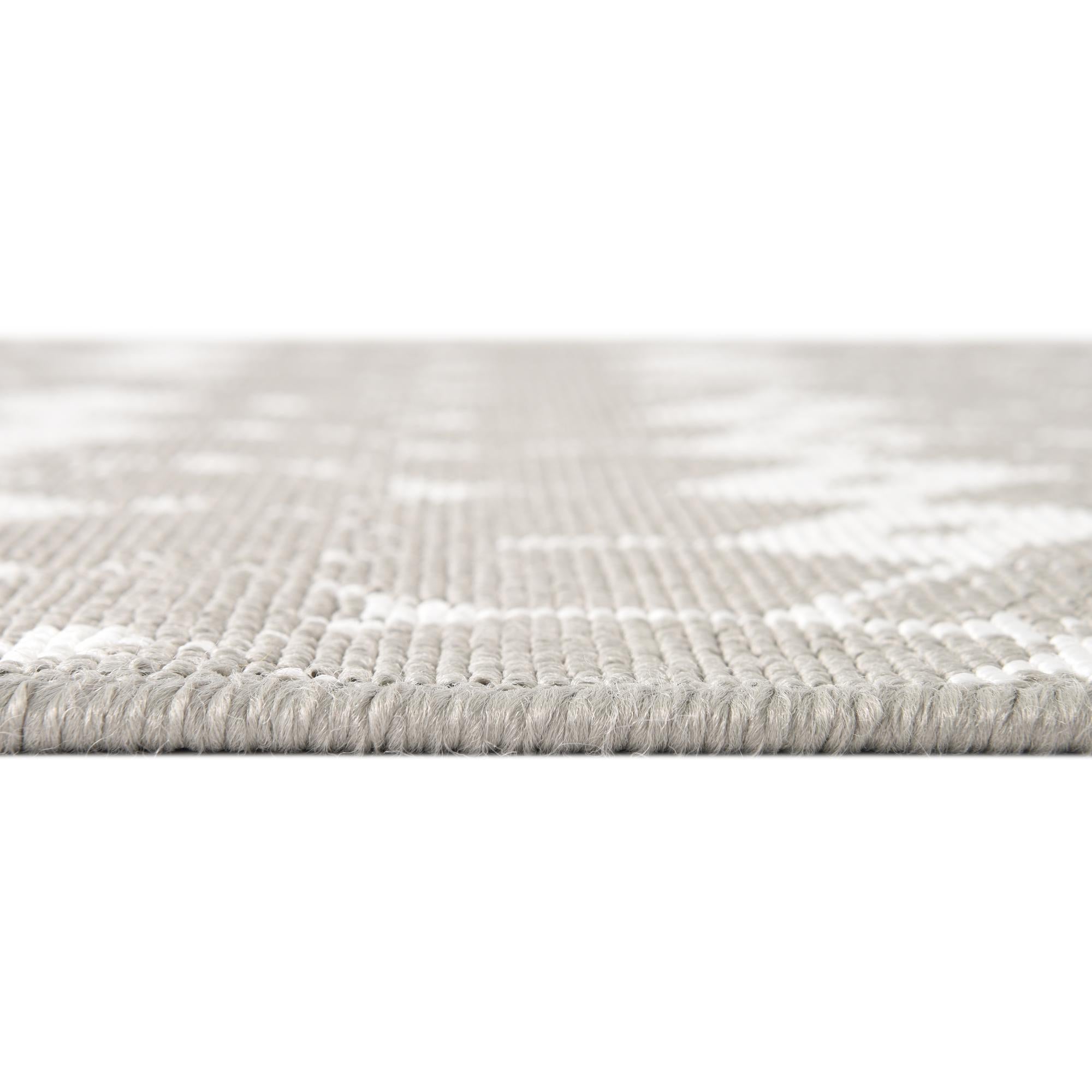 7' x 7' Easy-Clean Trellis Indoor / Outdoor Round Rug
