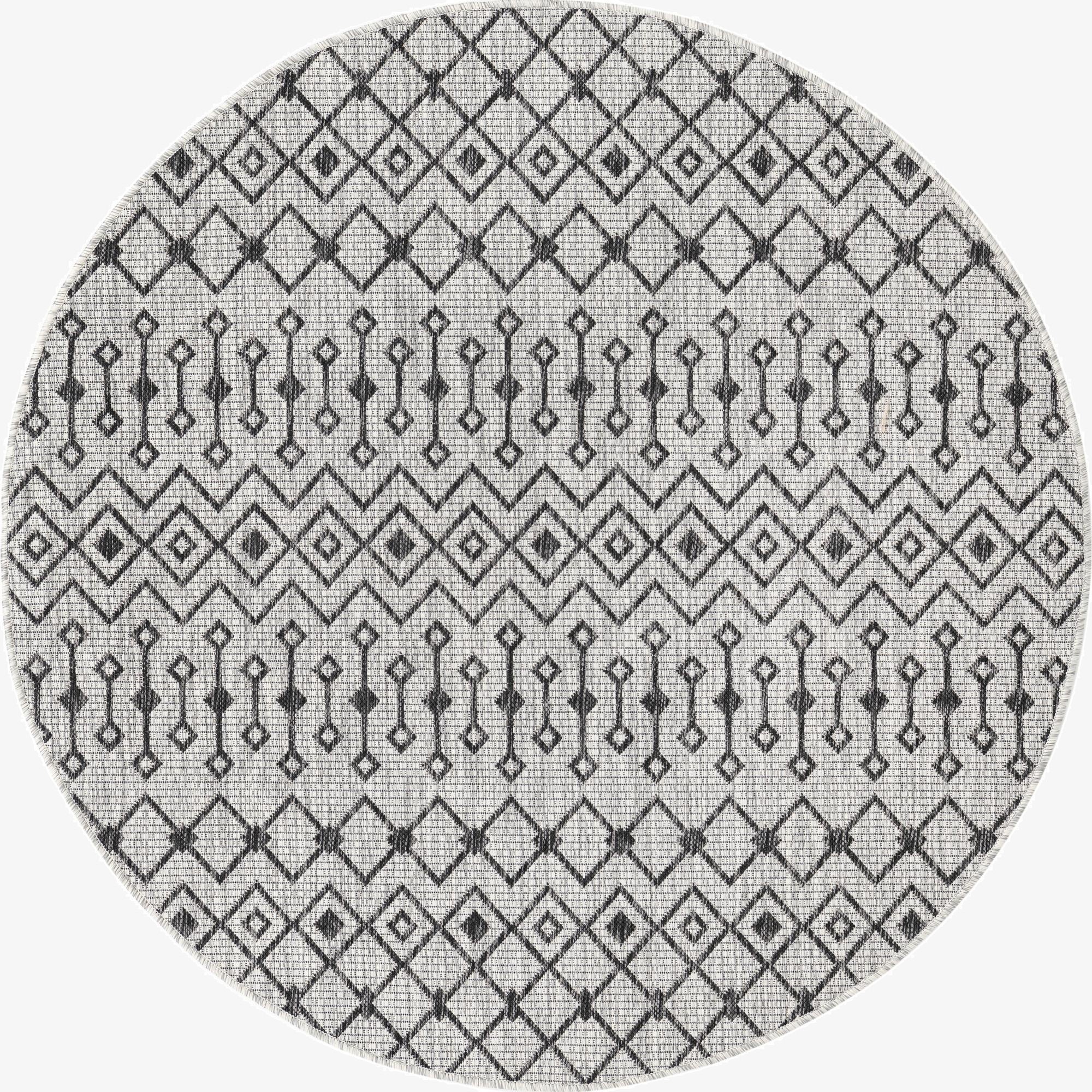 5' 3 x 5' 3  Washable Trellis Indoor / Outdoor Round Rug