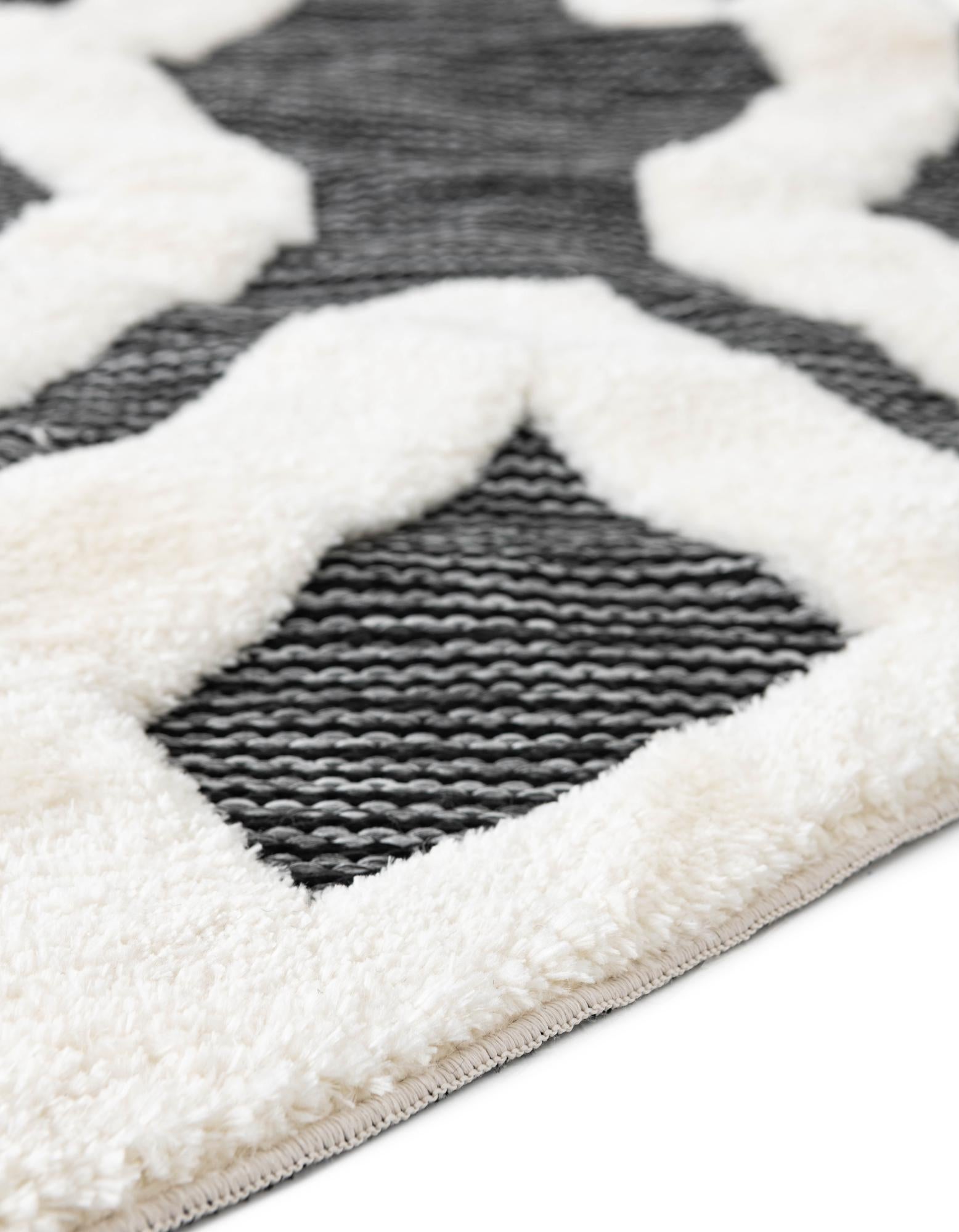7' 10 x 7' 10 Prismatic Round Rug