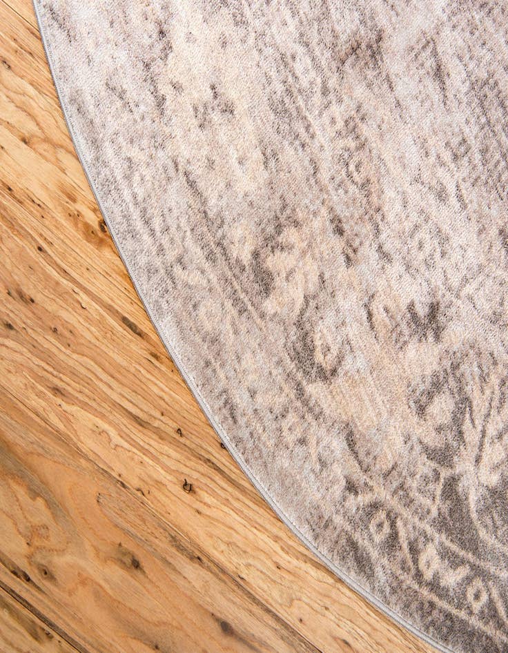 Detail image of 6' x 6' Restoration Round Rug