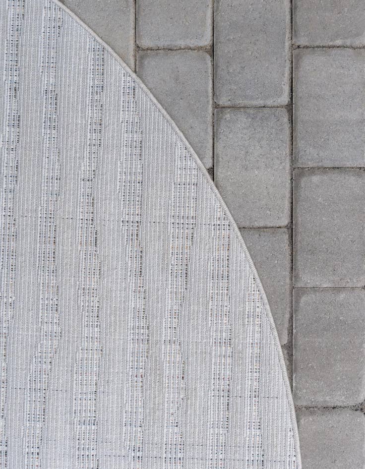 Detail image of 8' x 8'  Washable Sabrina Soto Ola Indoor / Outdoor Round Rug