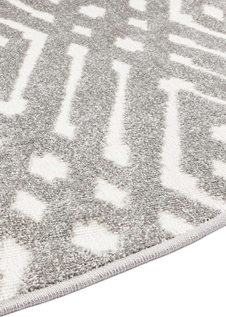 8' x 8' Easy-Clean Sabrina Soto Ella Indoor / Outdoor Round Rug