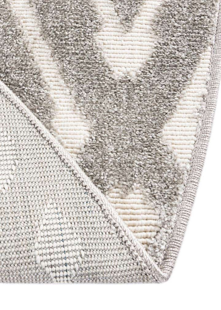 8' x 8' Easy-Clean Sabrina Soto Ella Indoor / Outdoor Round Rug