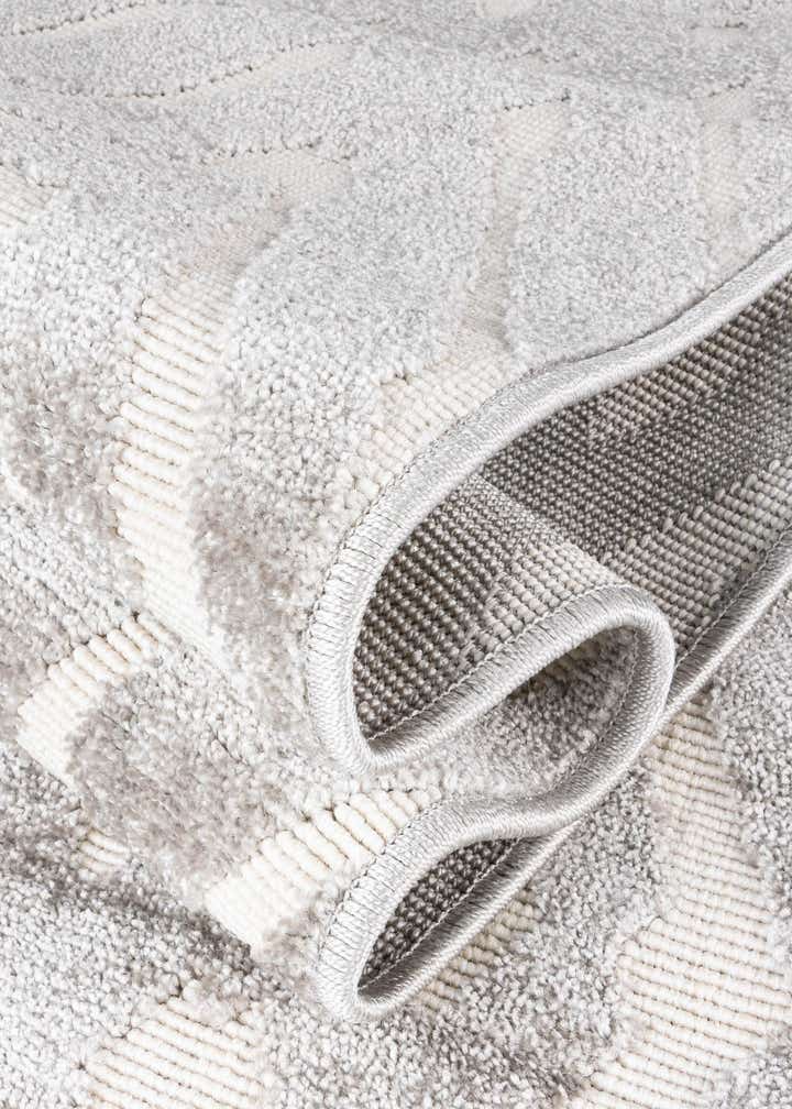 8' x 8' Easy-Clean Sabrina Soto Ella Indoor / Outdoor Round Rug