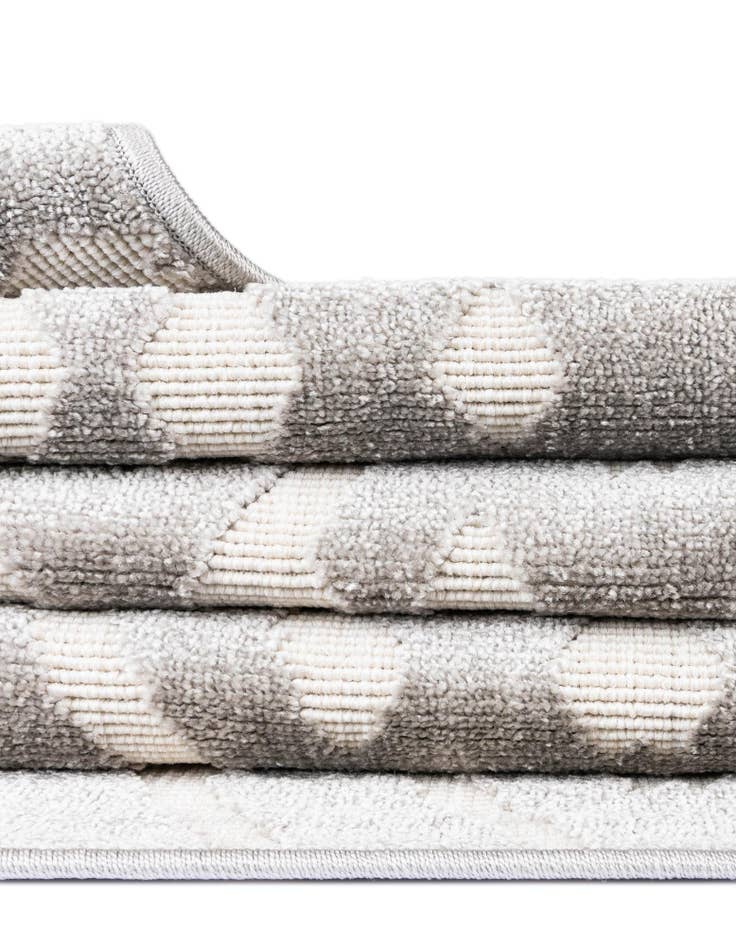 Detail image of 8' x 8'  Washable Sabrina Soto Ella Indoor / Outdoor Round Rug