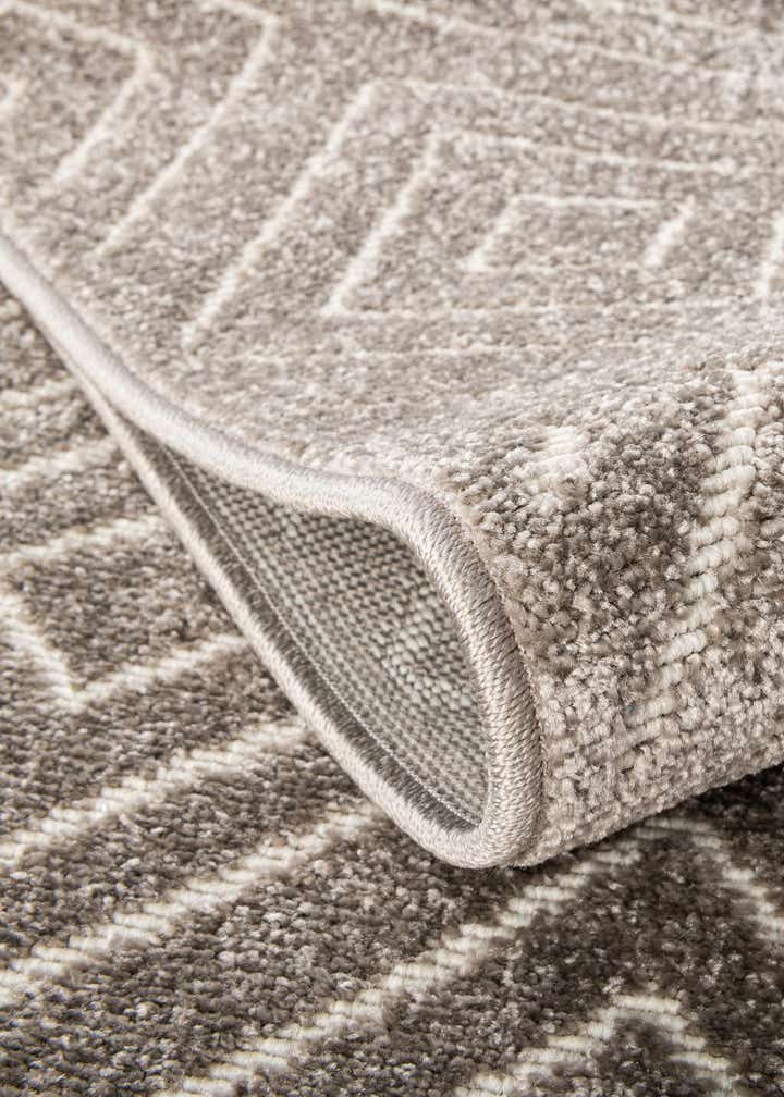 10' x 10' Easy-Clean Sabrina Soto Indoor / Outdoor Round Rug