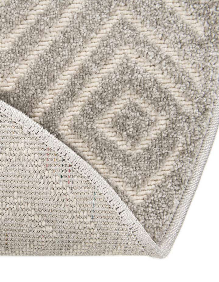 10' x 10' Easy-Clean Sabrina Soto Indoor / Outdoor Round Rug