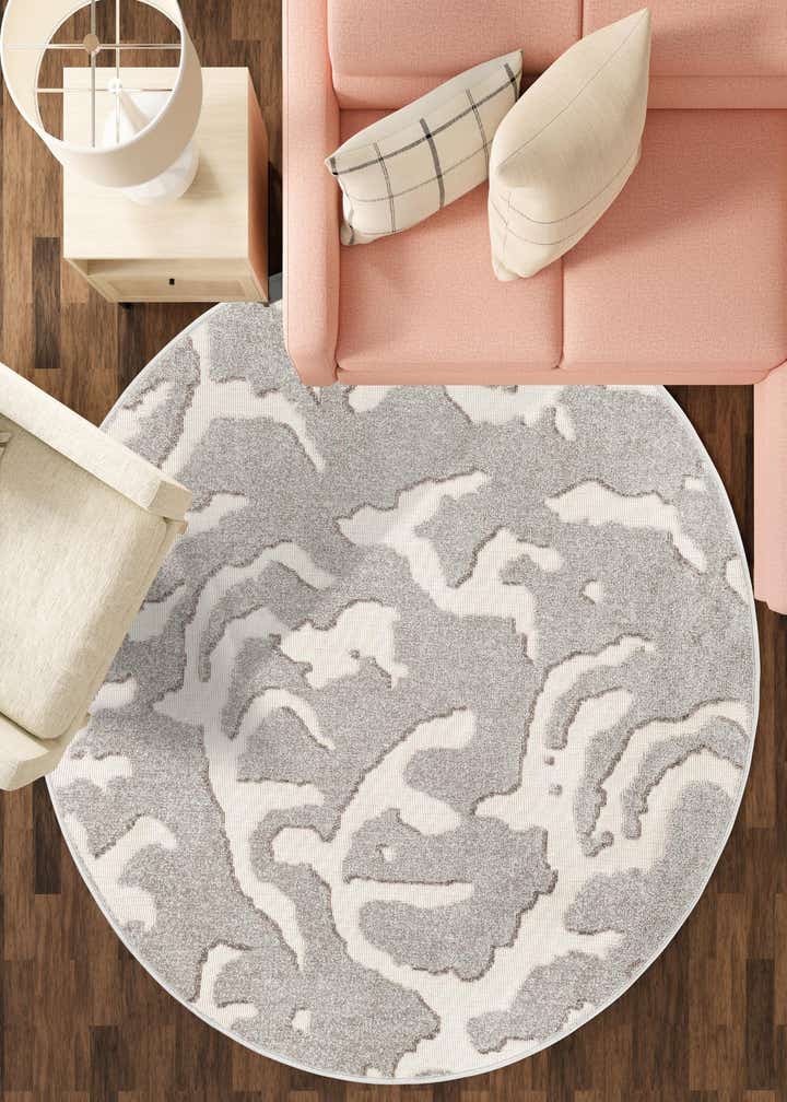 10' x 10' Easy-Clean Sabrina Soto Indoor / Outdoor Round Rug