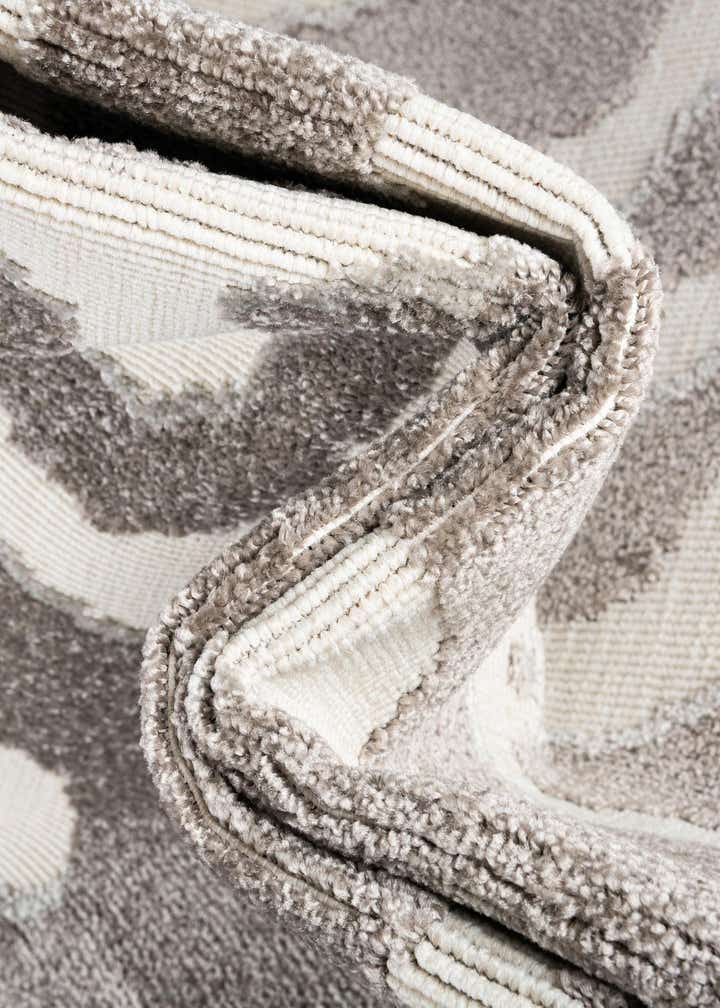 10' x 10' Easy-Clean Sabrina Soto Indoor / Outdoor Round Rug