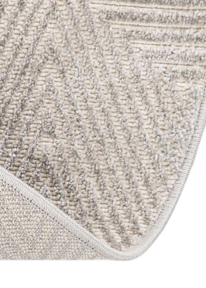 10' x 10' Easy-Clean Sabrina Soto Indoor / Outdoor Round Rug