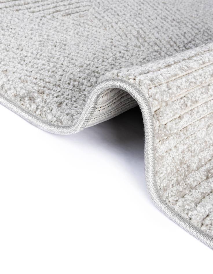 Detail image of 3' x 3' Easy-Clean Sabrina Soto Indoor / Outdoor Round Rug