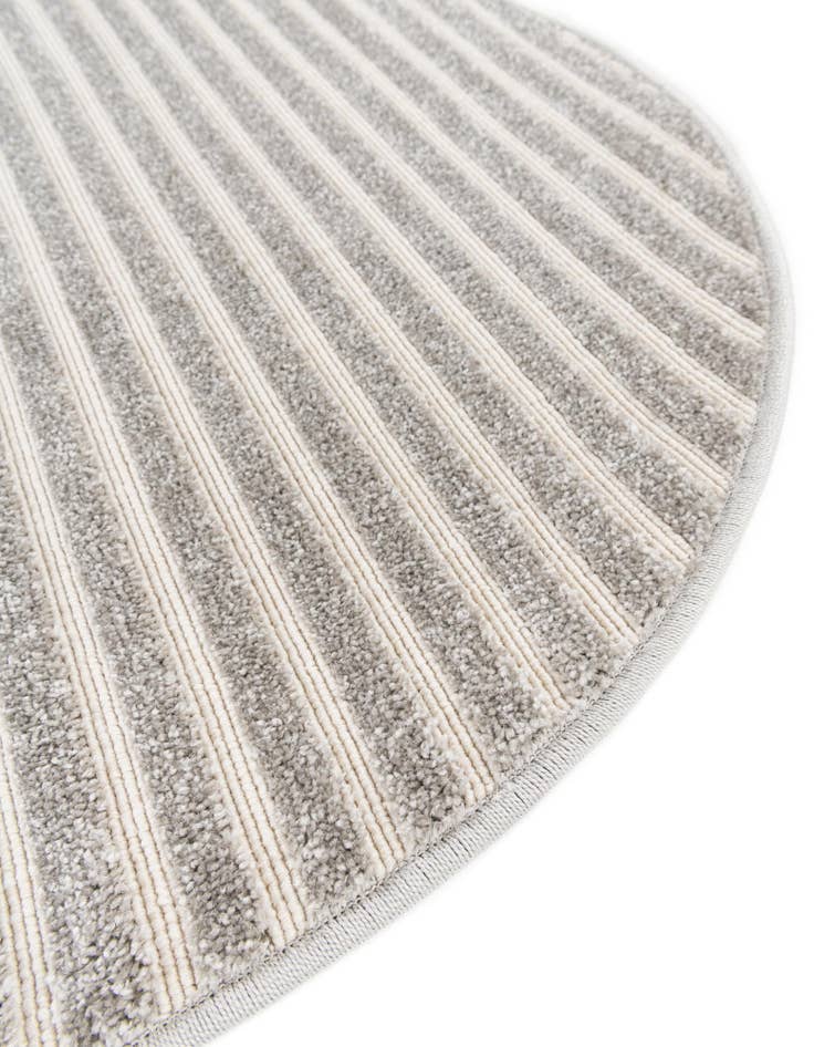Detail image of 3' x 3'  Washable Sabrina Soto Indoor / Outdoor Round Rug