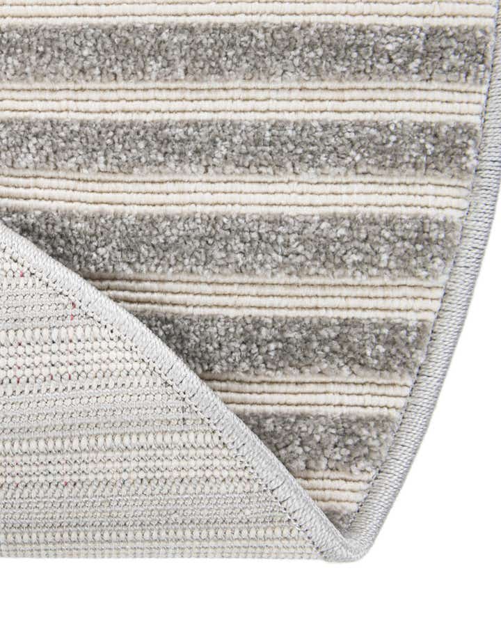 7' 10 x 7' 10 Easy-Clean Sabrina Soto Indoor / Outdoor Round Rug
