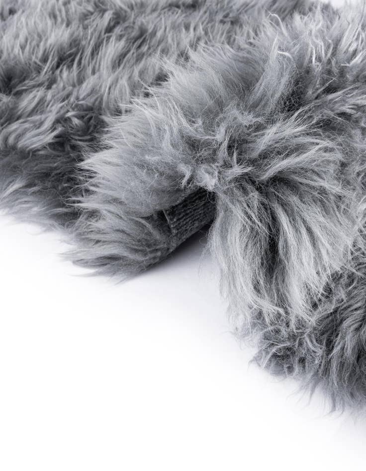 Detail image of 2' x 2' Sheepskin Round Rug