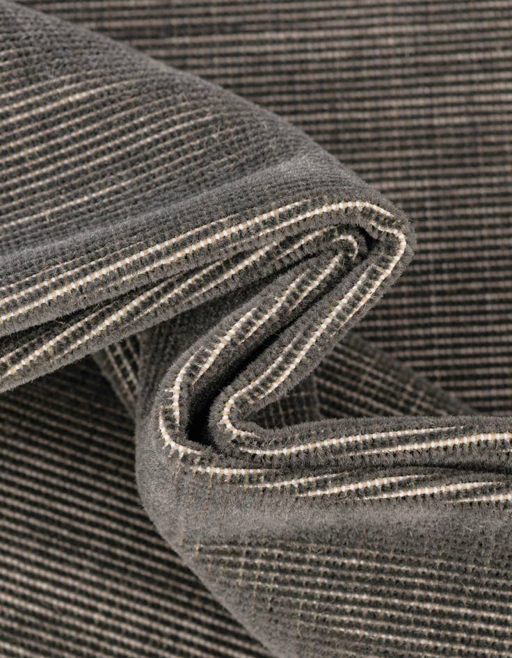 Detail image of 8' x 8' SoHo Round Rug