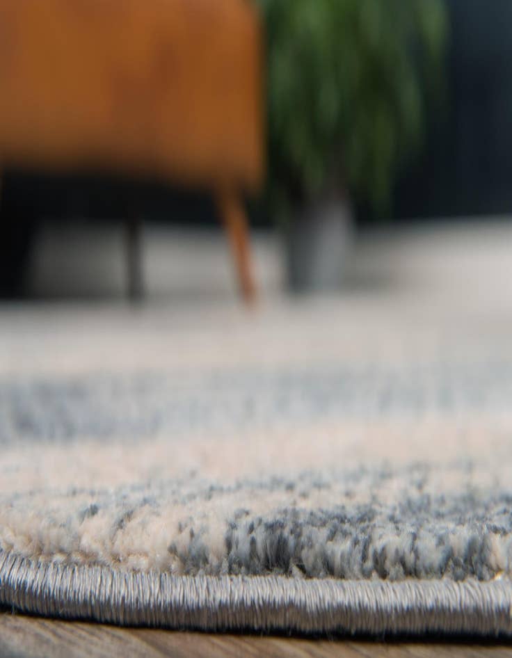 Detail image of 8' x 8' Solaris Round Rug