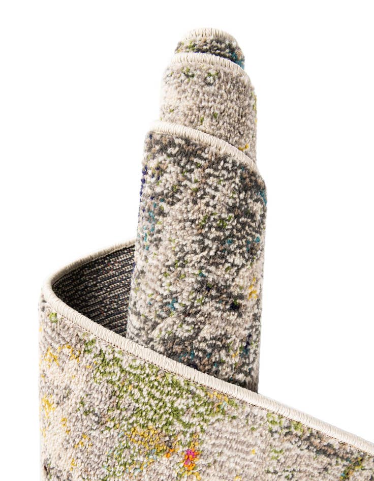 Detail image of 8' x 8'  Washable Spectrum Round Rug