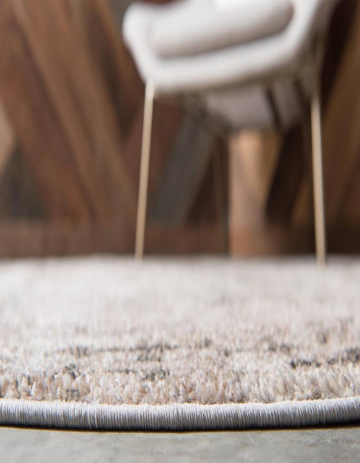 Detail image of 8' x 8'  Washable Spectrum Round Rug