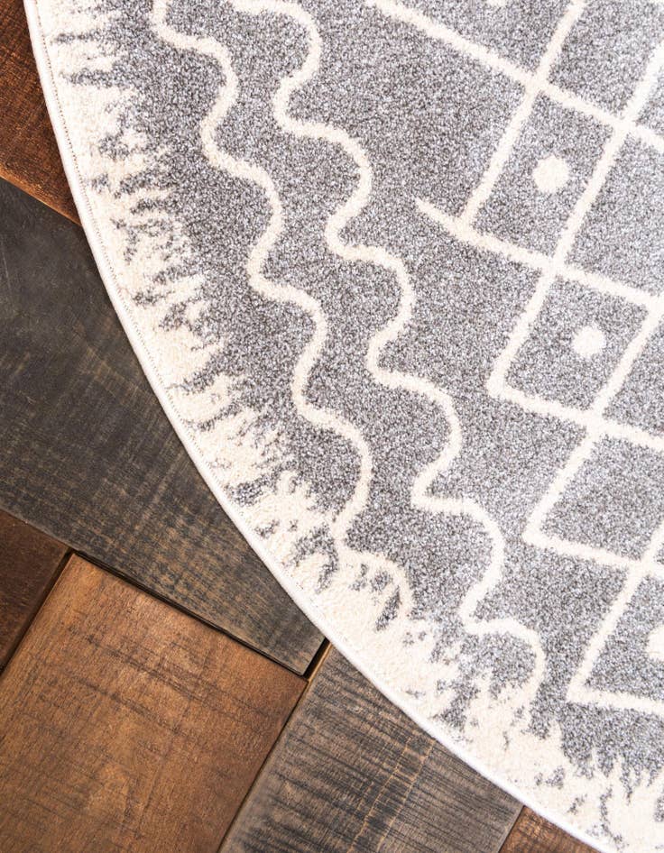 Detail image of 3' 3 x 3' 3 Tangier Round Rug