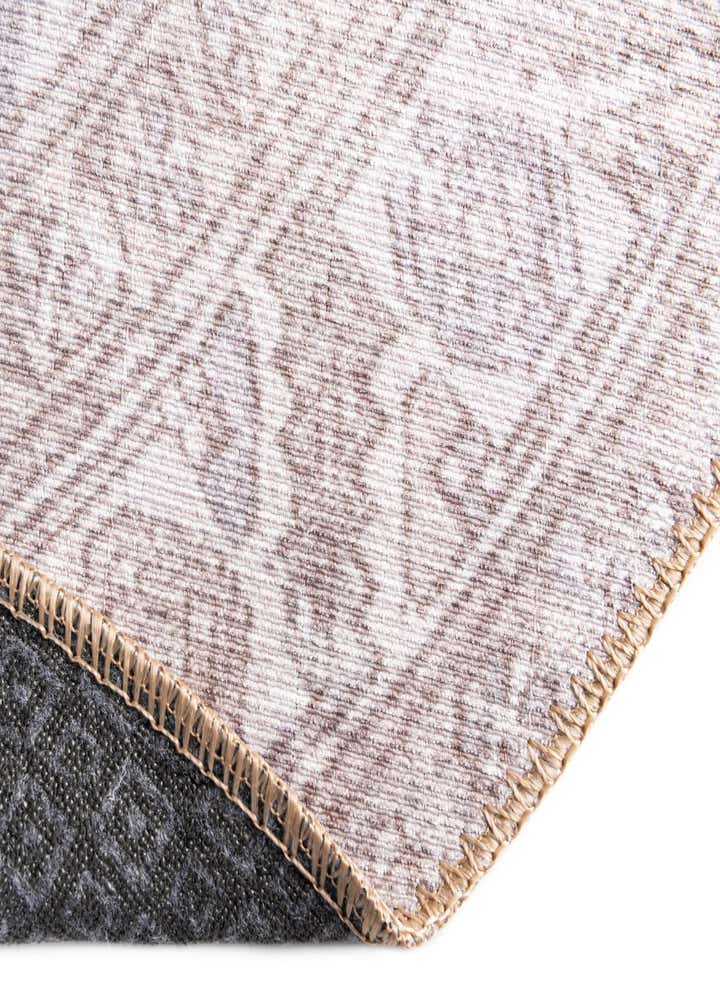 7' 7 x 7' 7 Washable Timeless Round Rug