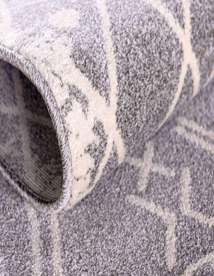 Detail image of 8' x 8' Titania Round Rug