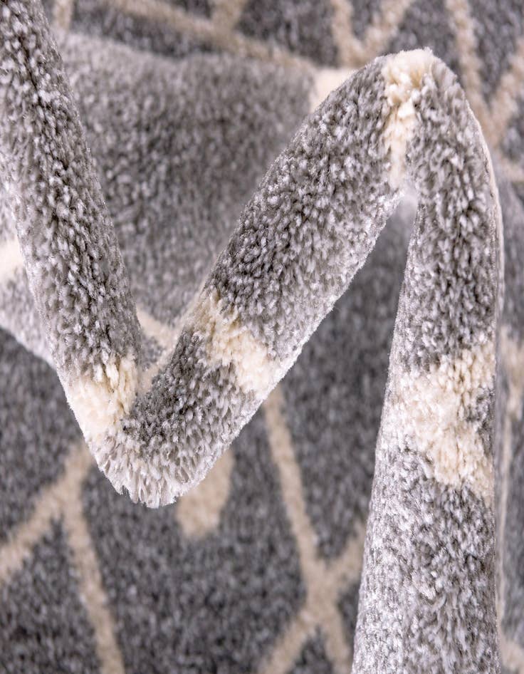 Detail image of 8' x 8' Titania Round Rug